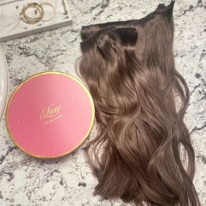 Luxy halo extensions. 20”